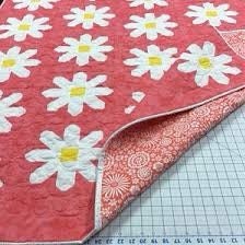 Pen + Paper Patterns Fresh as a Daisy Quilt Pattern - 4 Size Variations Per Pattern (Optional Fineline Glue Tip Applicators)