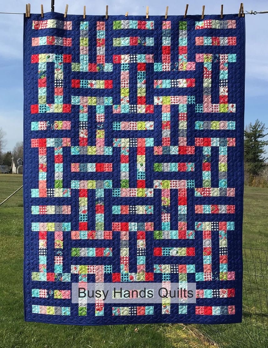 Busy Hands Quilts Family Ties Quilt Pattern (6 Size Variations Per Pattern)