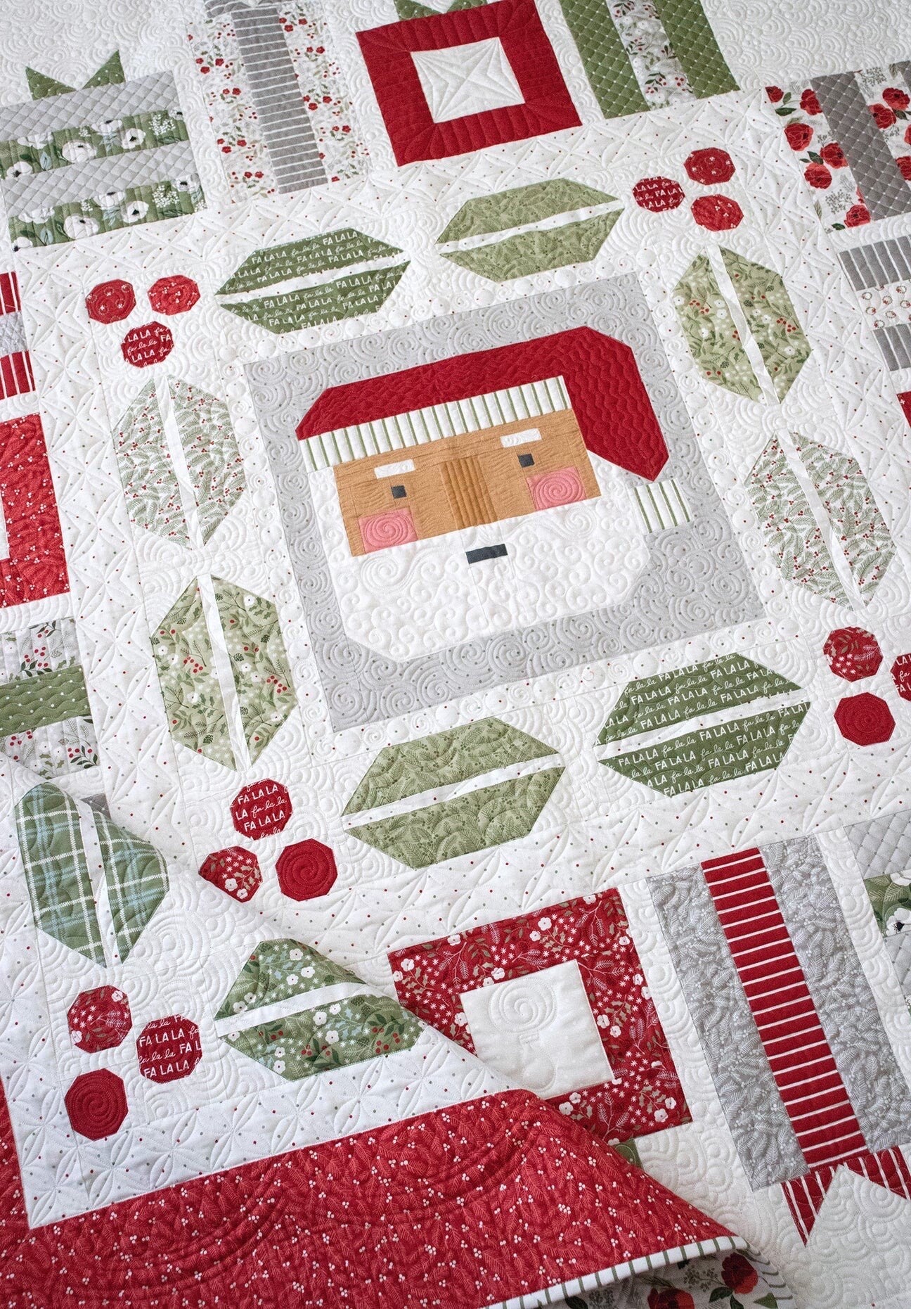 Lella Boutique Jolly Holiday Quilt Pattern Finished Size: 72.5"x72.5"