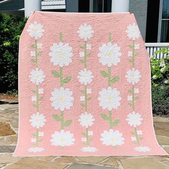 My Sew Quilty Life Daisy Chain Quilt Pattern Finished Size: 77"x98"