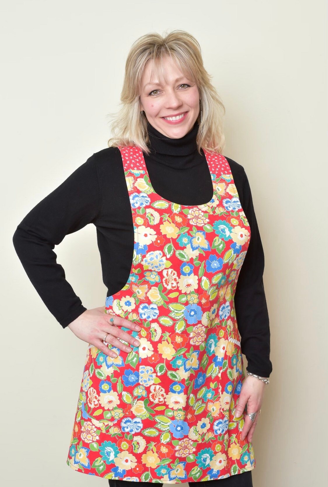 Mary Mulari Crisscross Reversible Apron Pattern