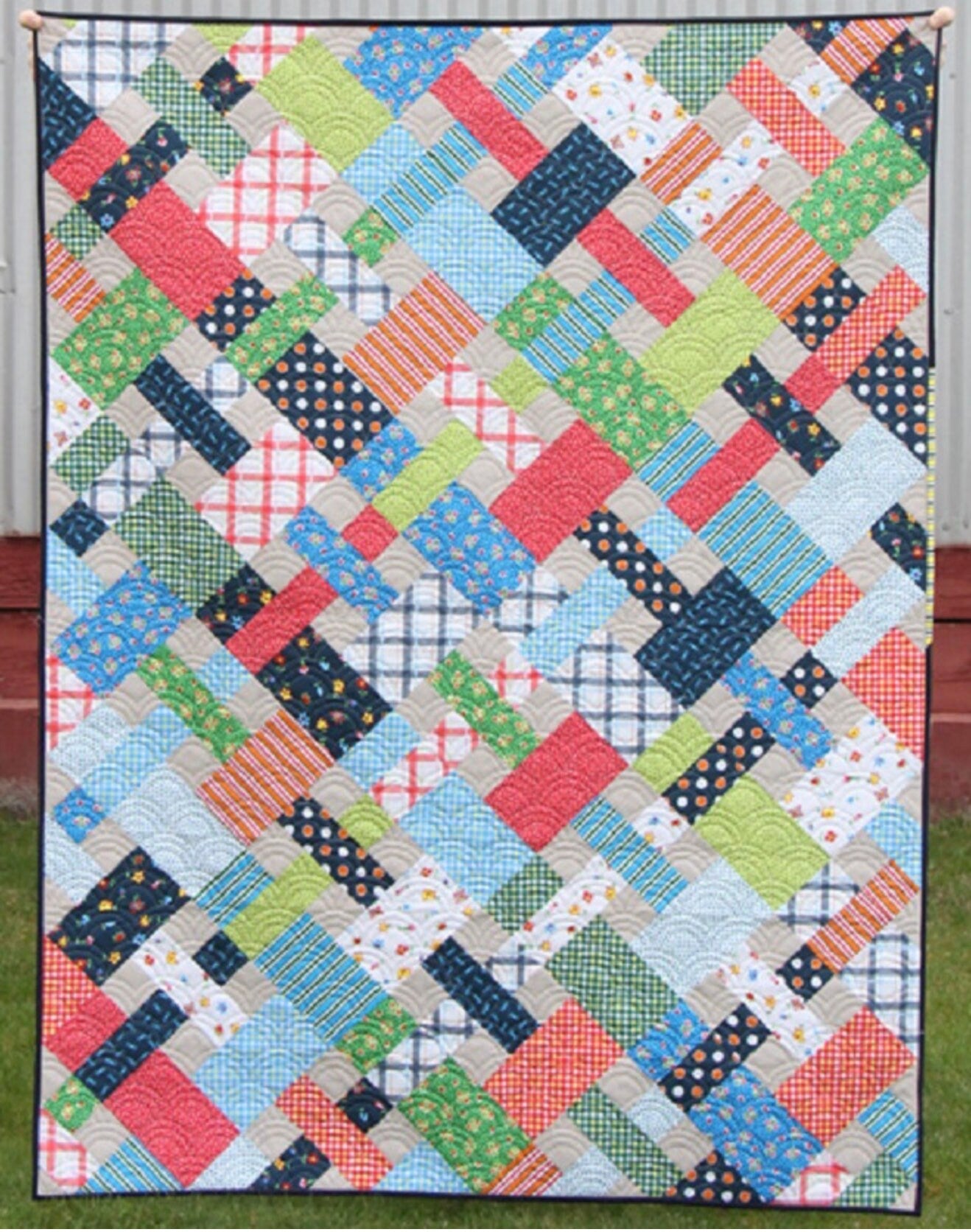 Cluck Cluck Sew Picnic Quilt Pattern (6 Size Variations Per Pattern)