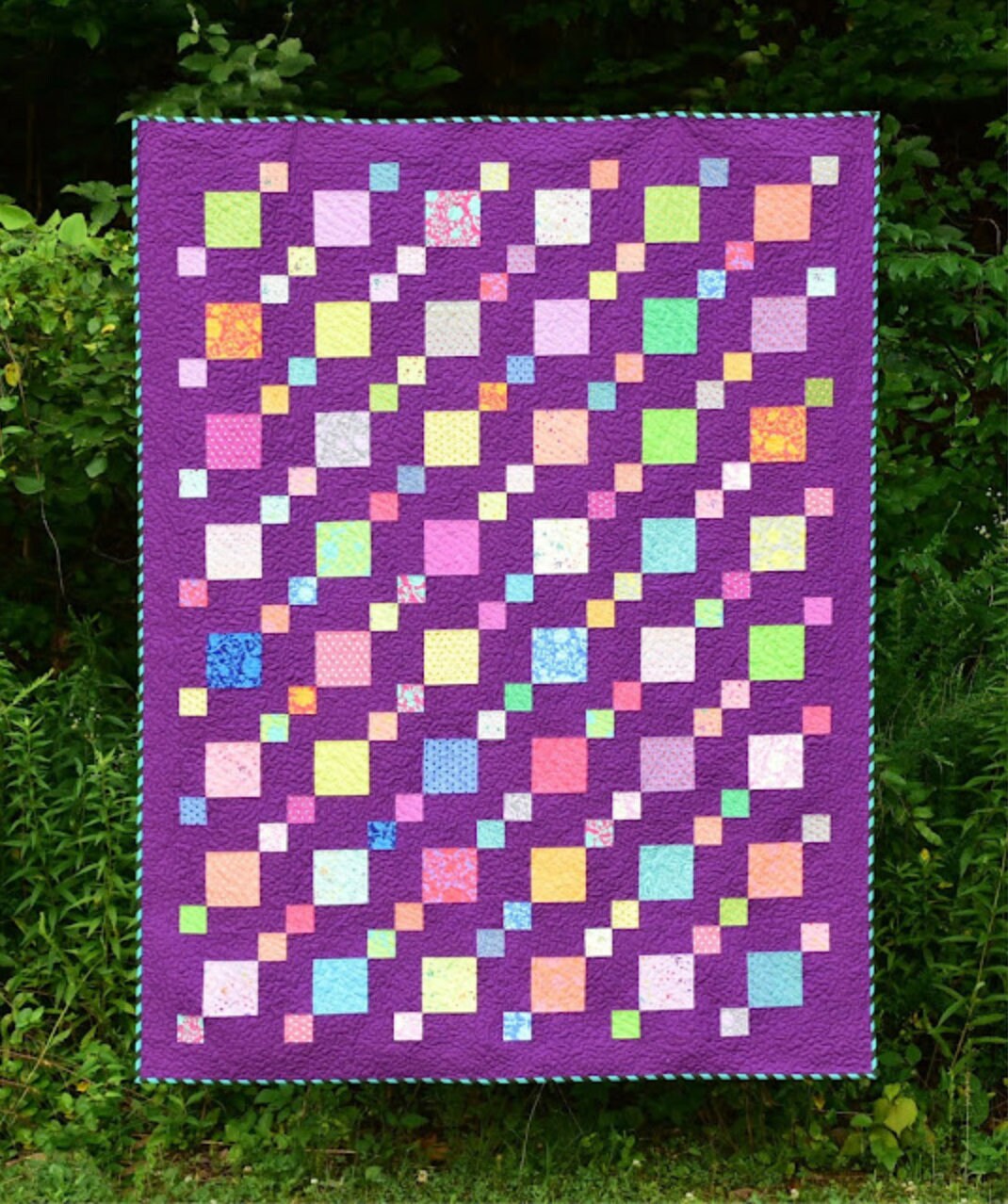 Meadow Mist Designs Raindrops Quilt Pattern (Finished Size: 54.5"x70.5")