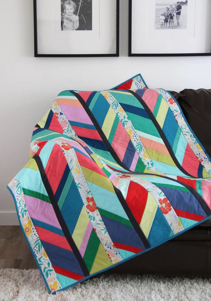 Cluck Cluck Sew Scout Quilt Pattern (2 Size Variations Per Pattern)