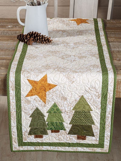 Annie's Quilting Christmas Quilting Pattern Book (8 timeless projects per book)