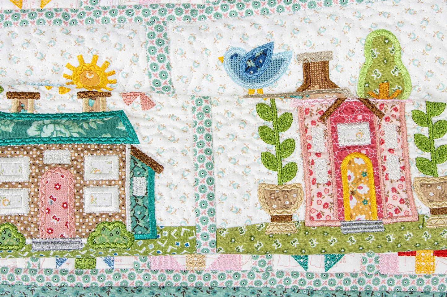 Riley Blake Lori Holt Bee in My Bonnet Town Machine Embroidery Quilt Projects Collection (Opt USB, Fabric Kits, and Thread Set Available)